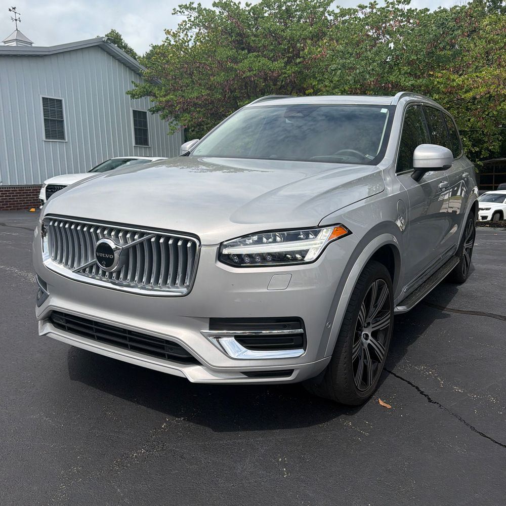 2025 Volvo XC90 Plug-In Hybrid