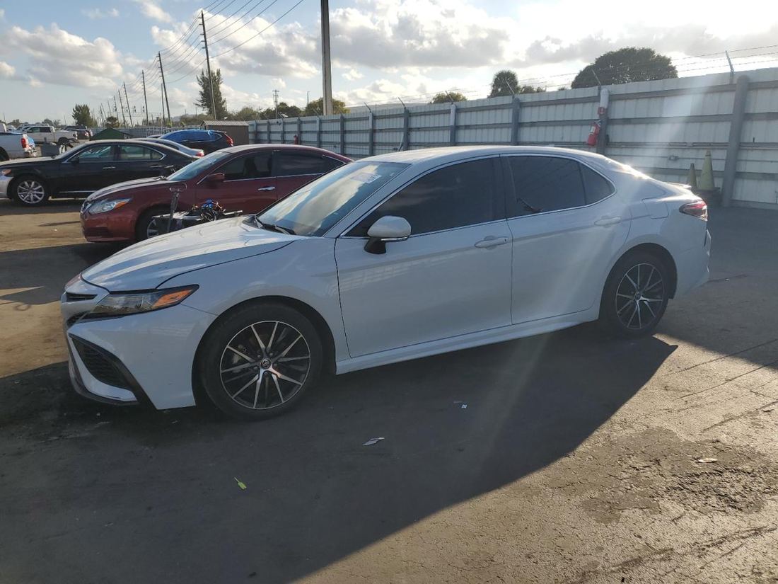 2023 TOYOTA CAMRY