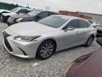 2019 LEXUS ES