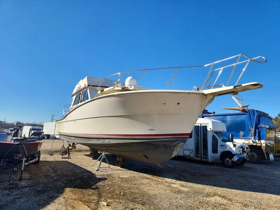 1985 BOAT BOAT