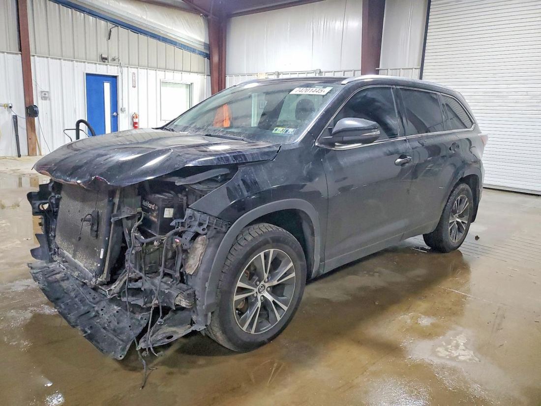 2016 TOYOTA HIGHLANDER