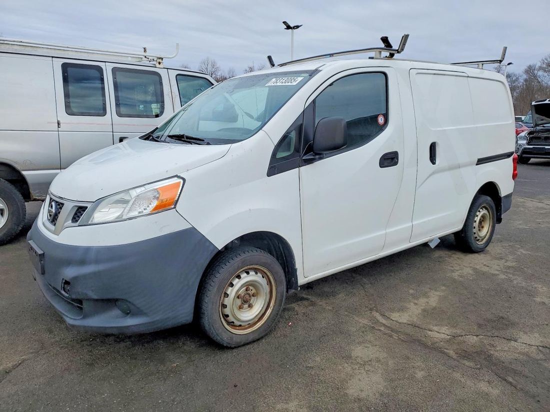 2015 NISSAN NV200
