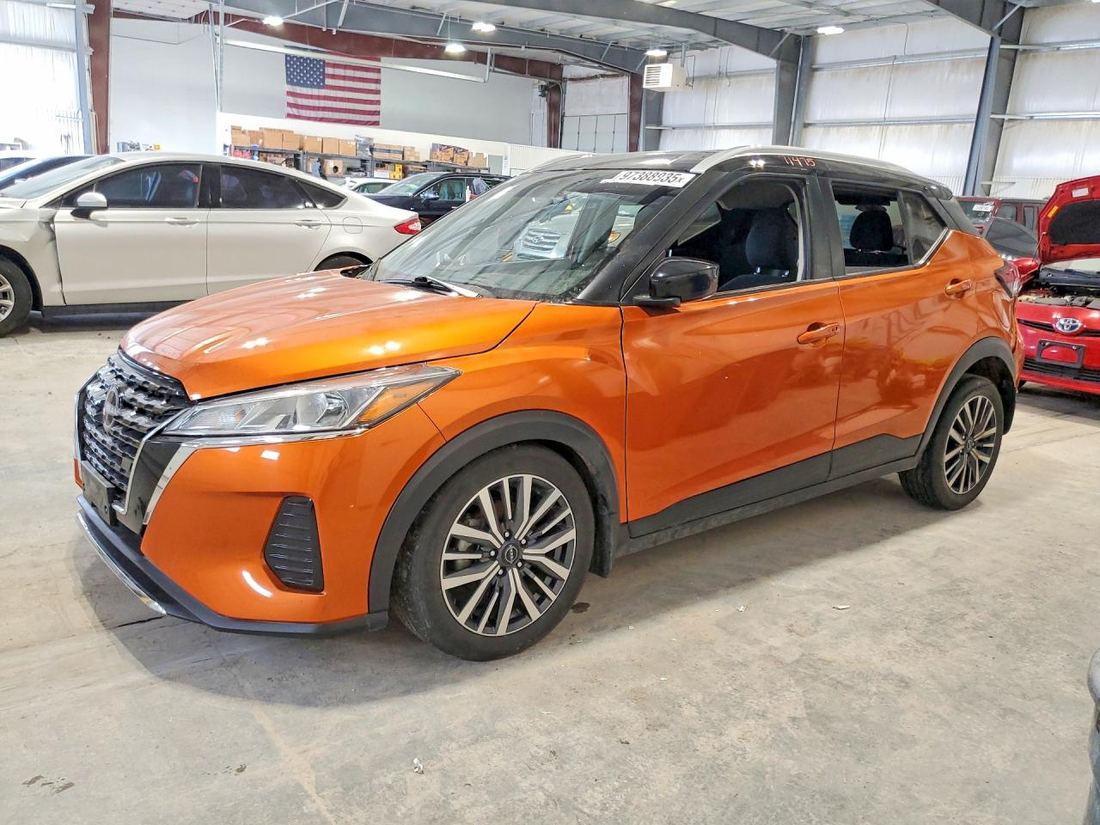 2024 NISSAN KICKS