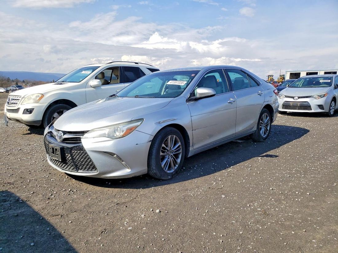 2017 TOYOTA CAMRY