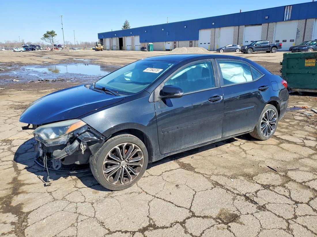 2015 TOYOTA COROLLA