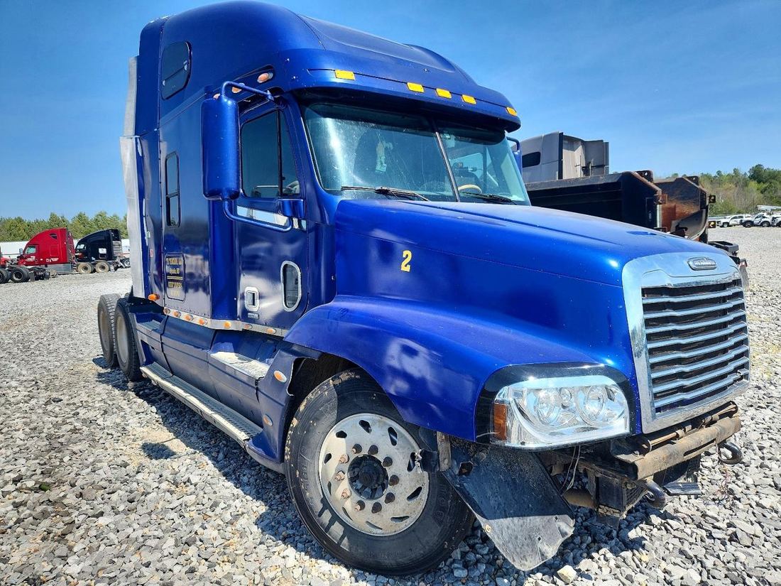 2004 FREIGHTLINER CST120