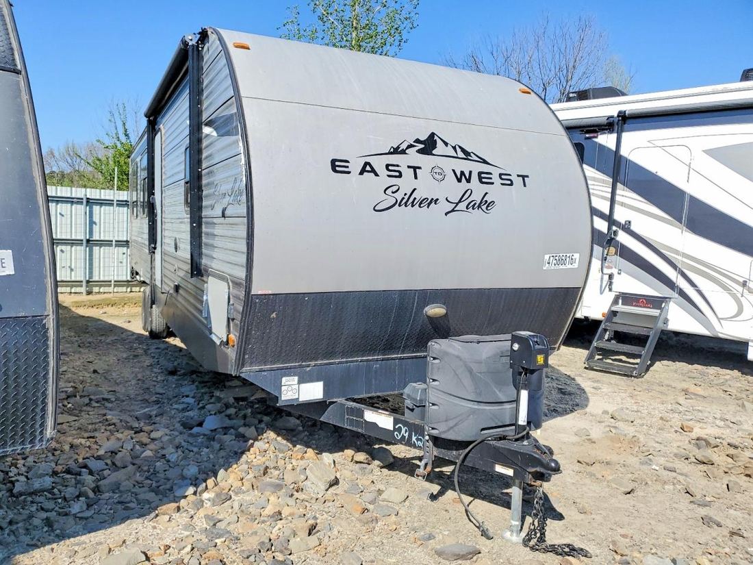 2022 EAST TO WEST SILVER LAKE