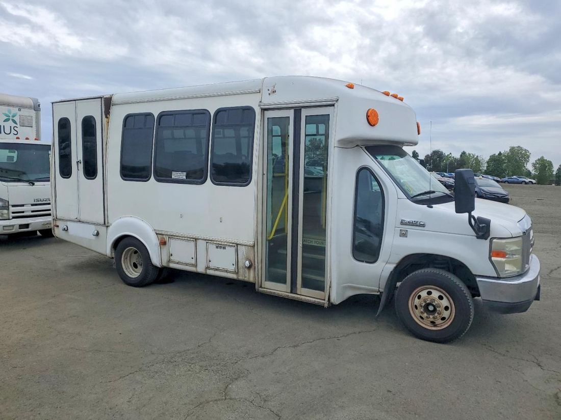 2009 FORD ECONOLINE