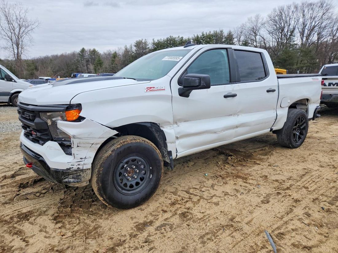 2024 CHEVROLET SILVERADO