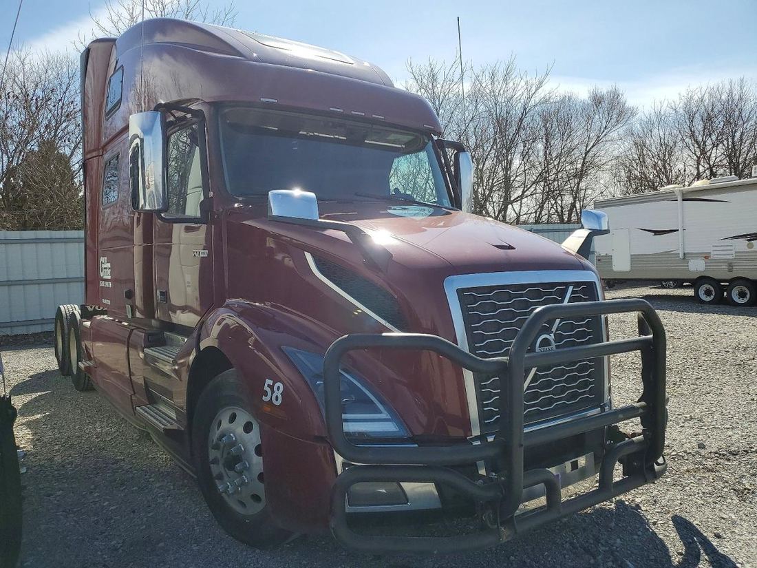 2024 VOLVO VN