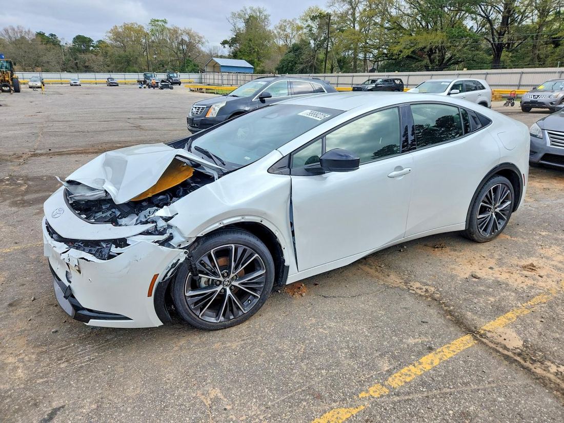 2025 TOYOTA PRIUS