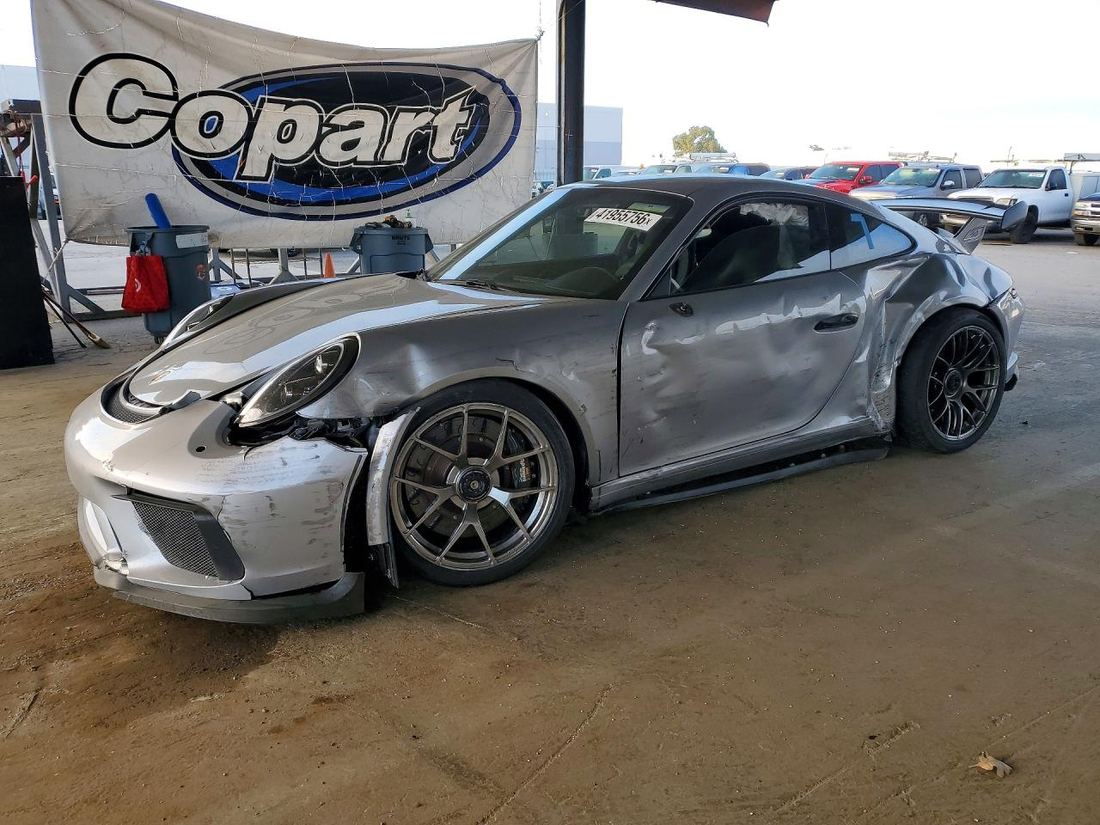 2018 PORSCHE 911
