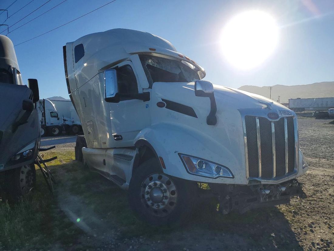 2025 PETERBILT 579
