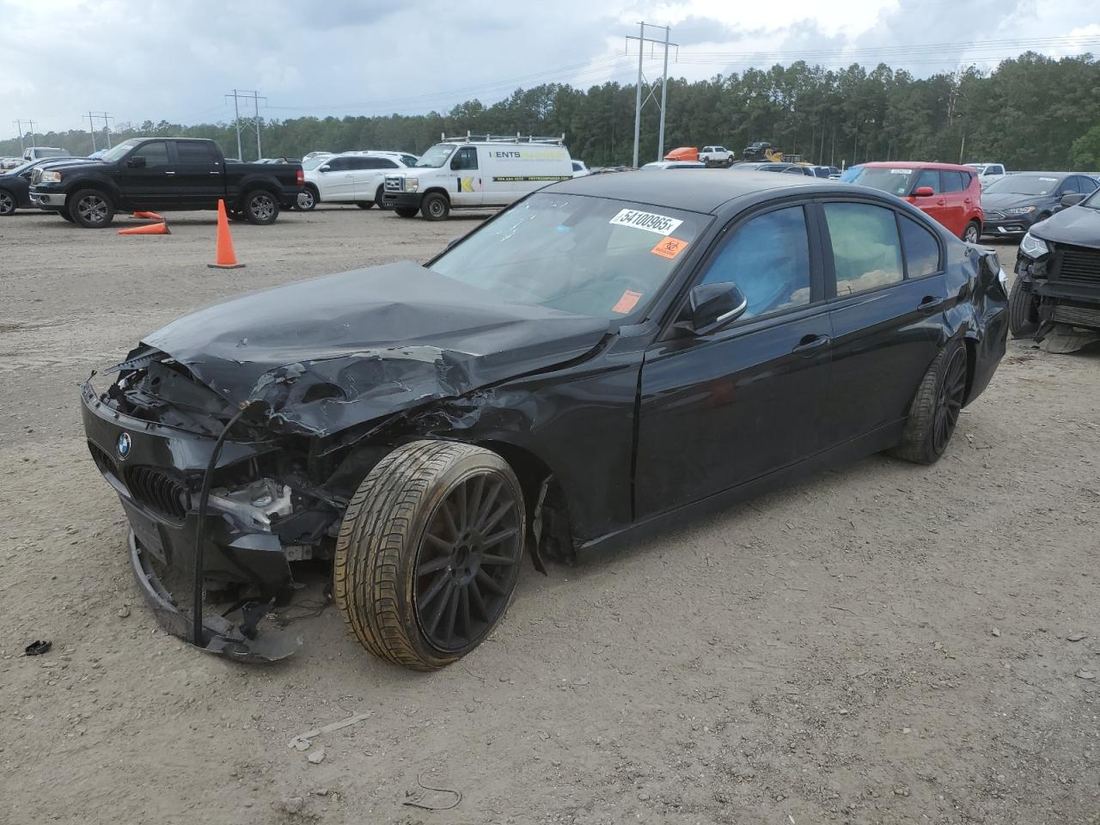 2015 BMW 320