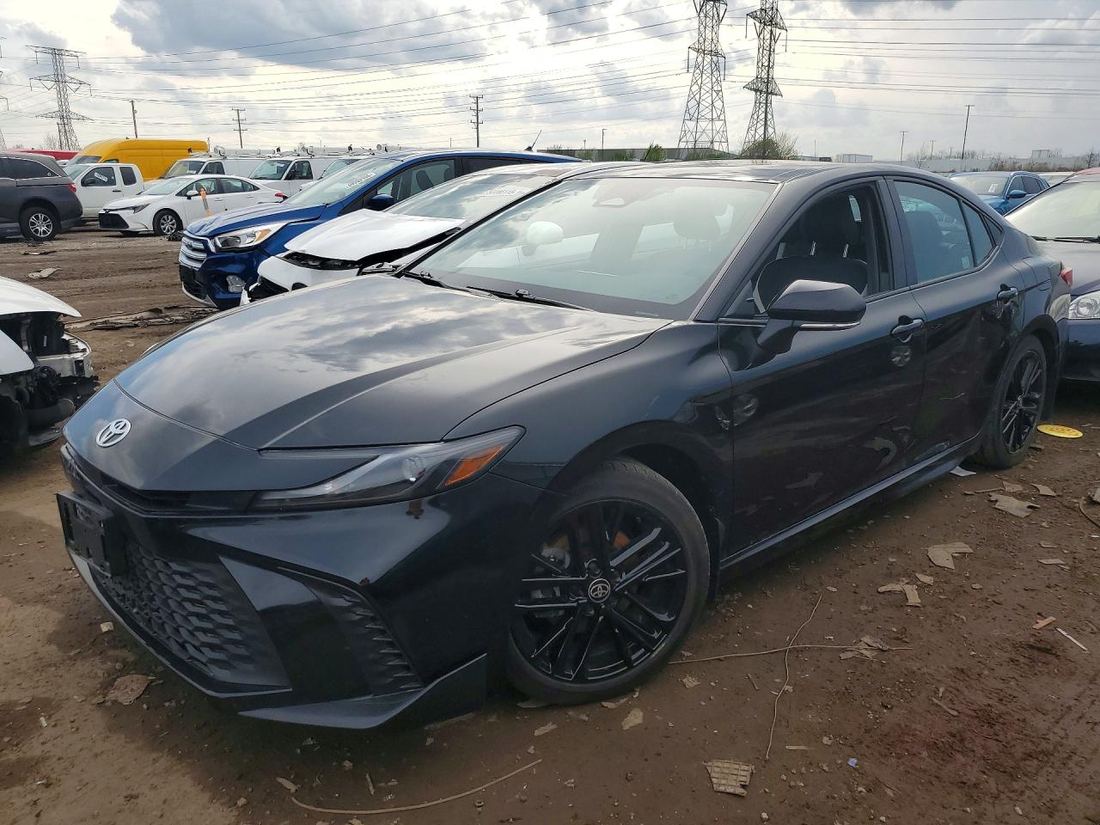 2025 TOYOTA CAMRY
