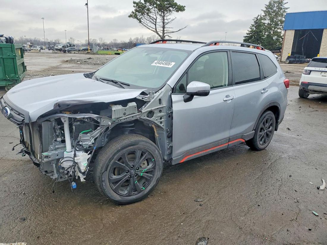 2023 SUBARU FORESTER