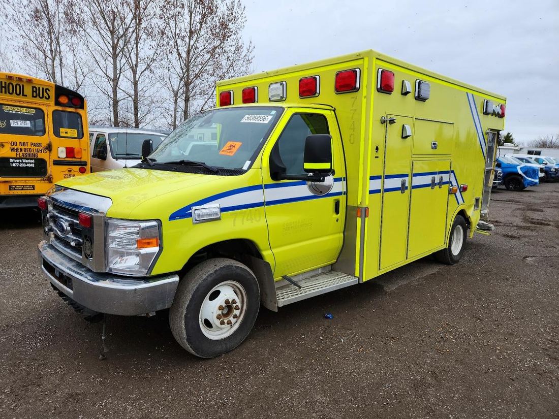 2022 FORD ECONOLINE