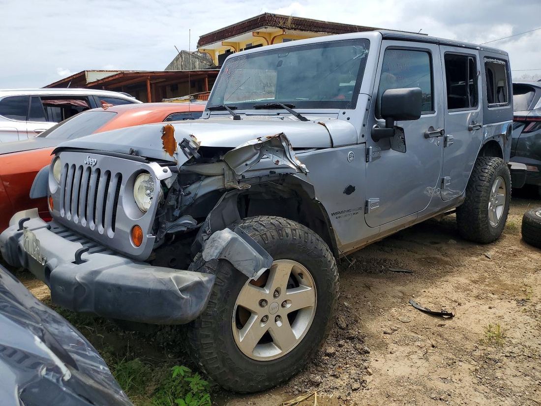 2013 JEEP WRANGLER UNLIMITED