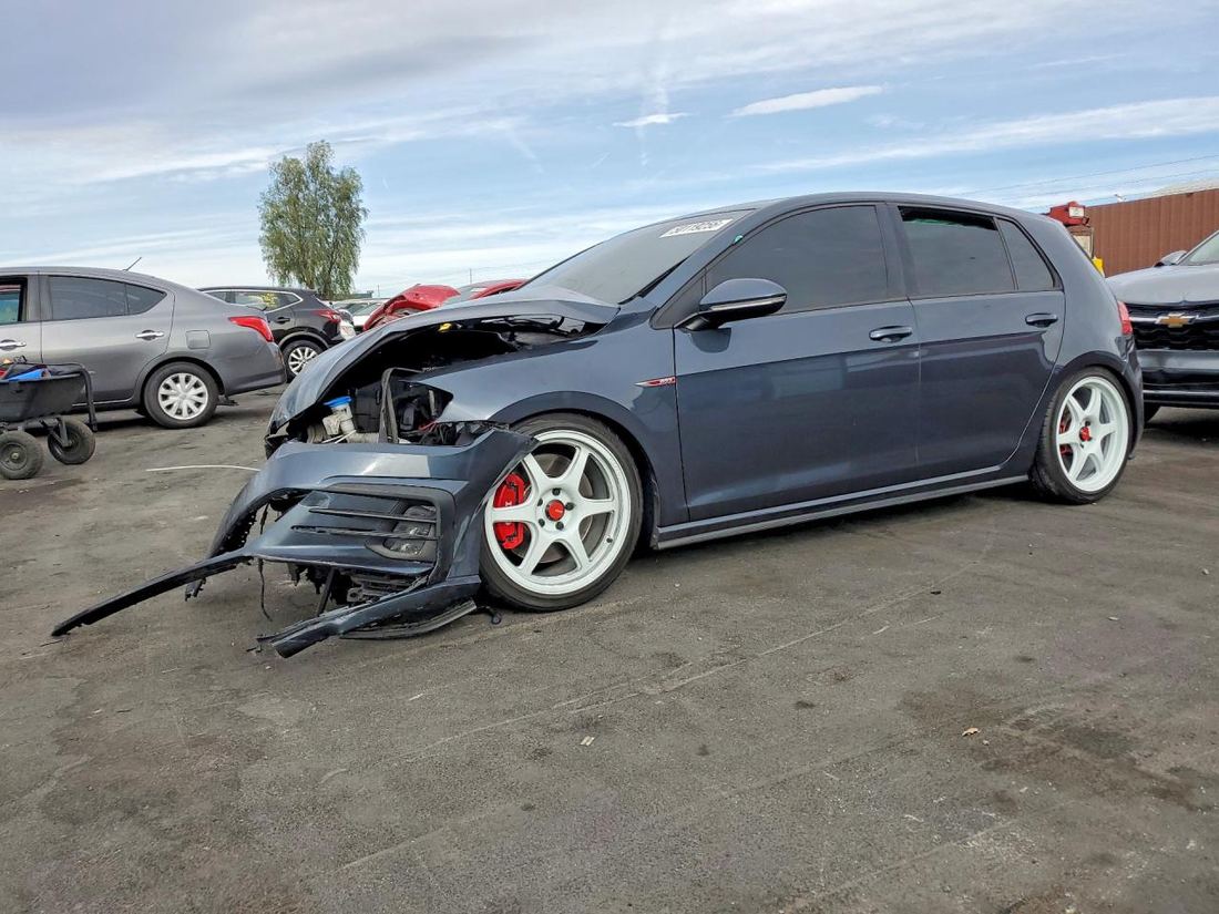 2018 VOLKSWAGEN GTI