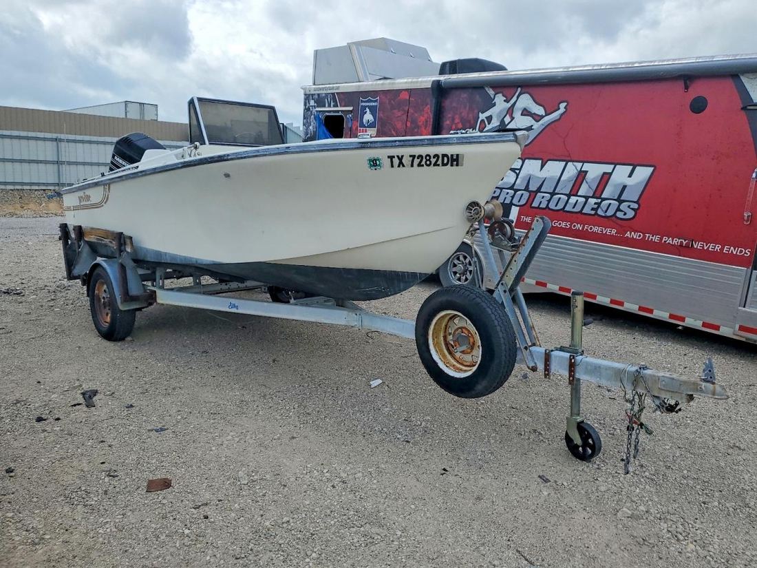 1983 PRO LINE BOAT CO 17 CC