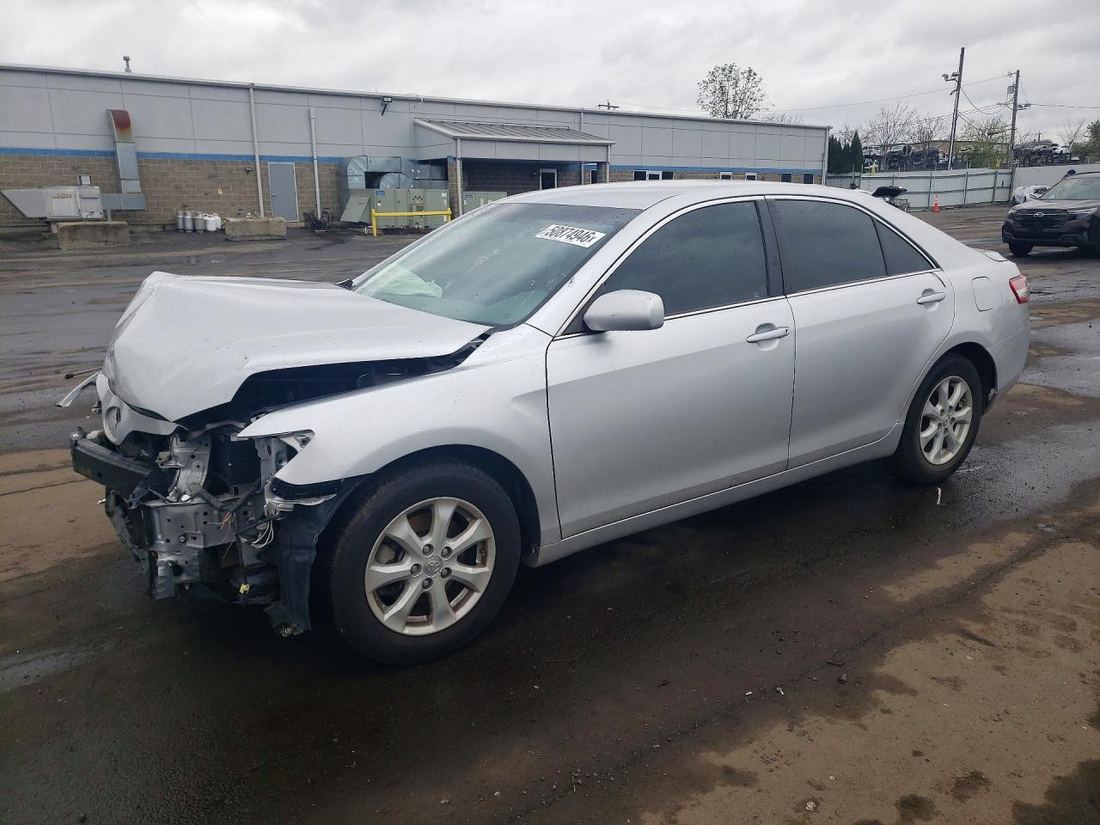 2011 TOYOTA CAMRY