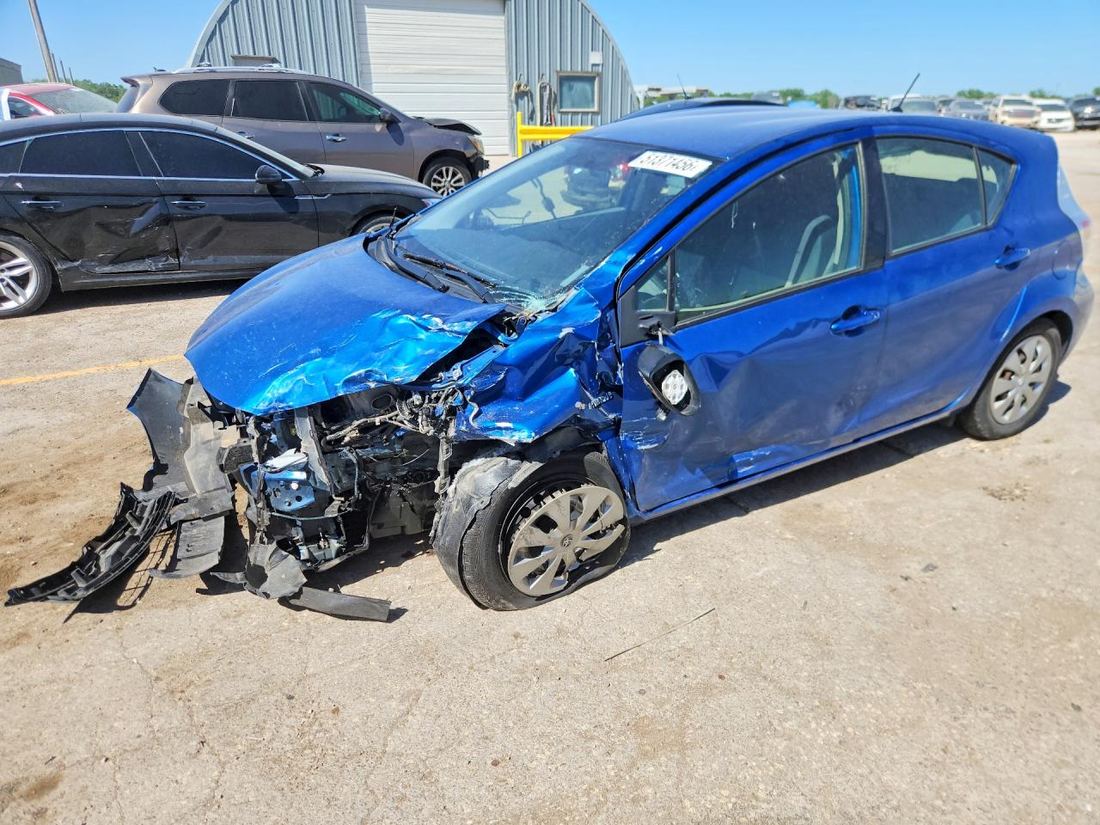 2014 TOYOTA PRIUS HYBRID 5D 2WD