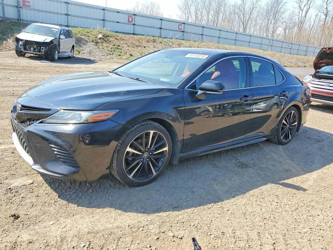 2018 TOYOTA CAMRY