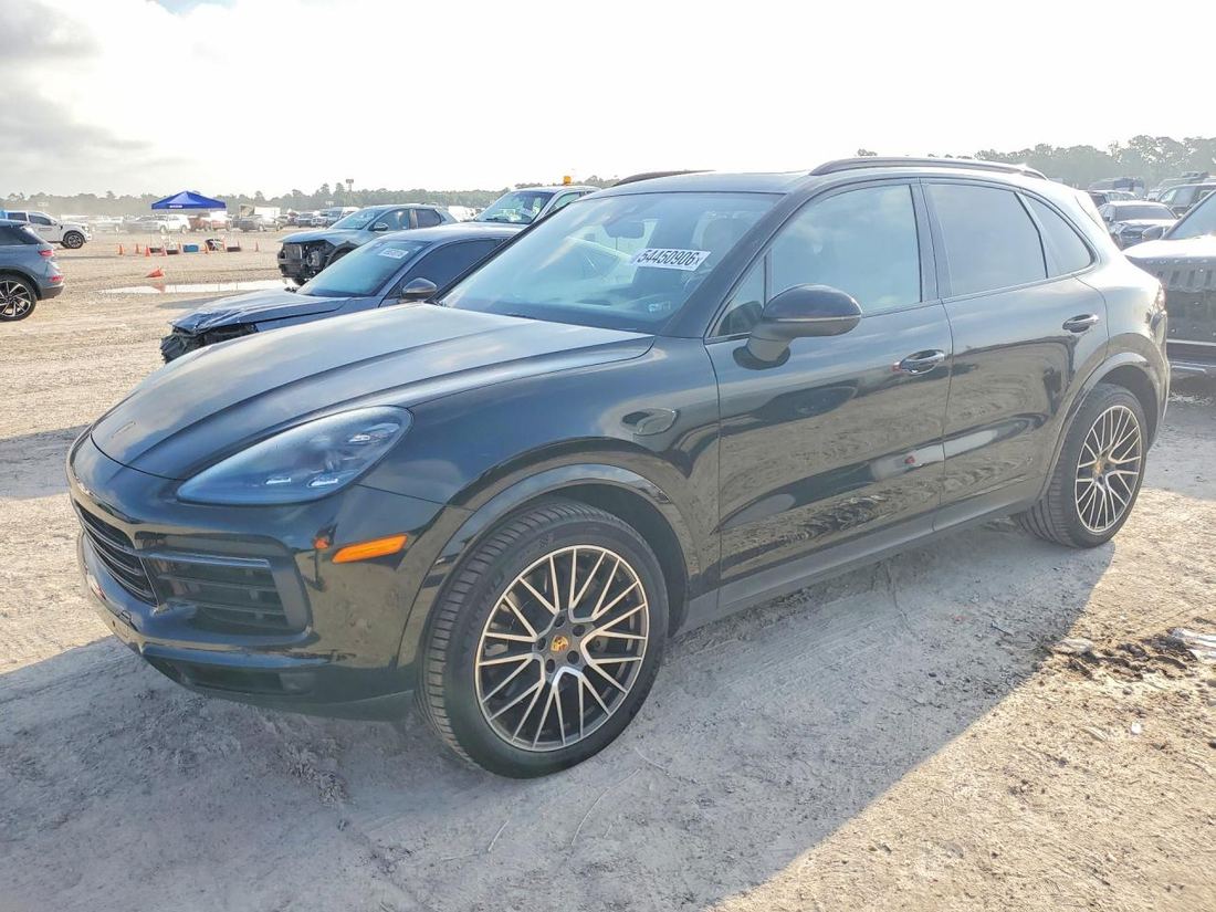 2021 PORSCHE CAYENNE