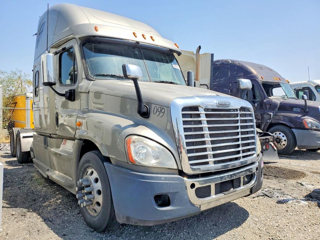 2013 FREIGHTLINER CASCADIA