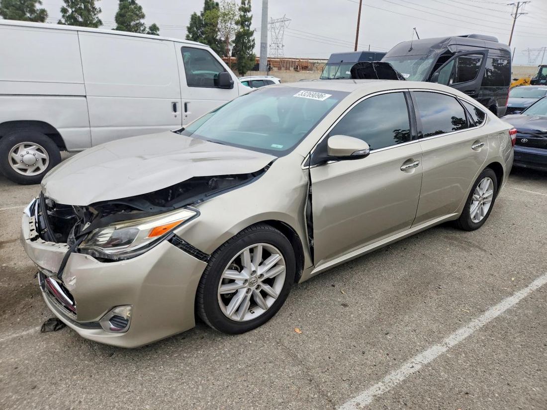 2014 TOYOTA AVALON