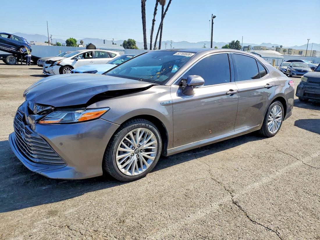 2018 TOYOTA CAMRY HYBRID