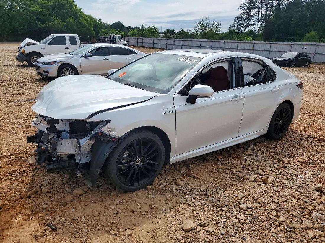 2021 TOYOTA CAMRY