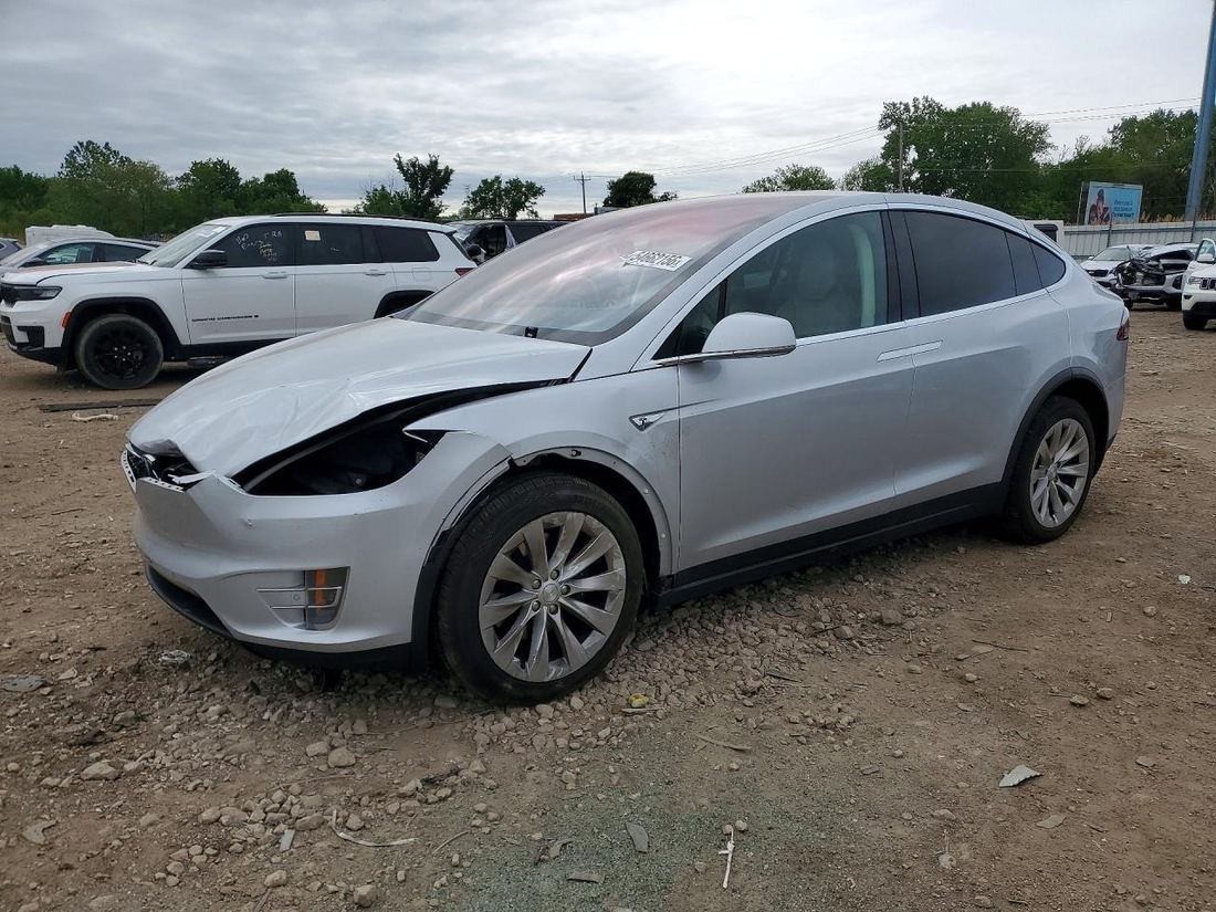 2016 TESLA MODEL X
