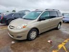 2010 TOYOTA SIENNA