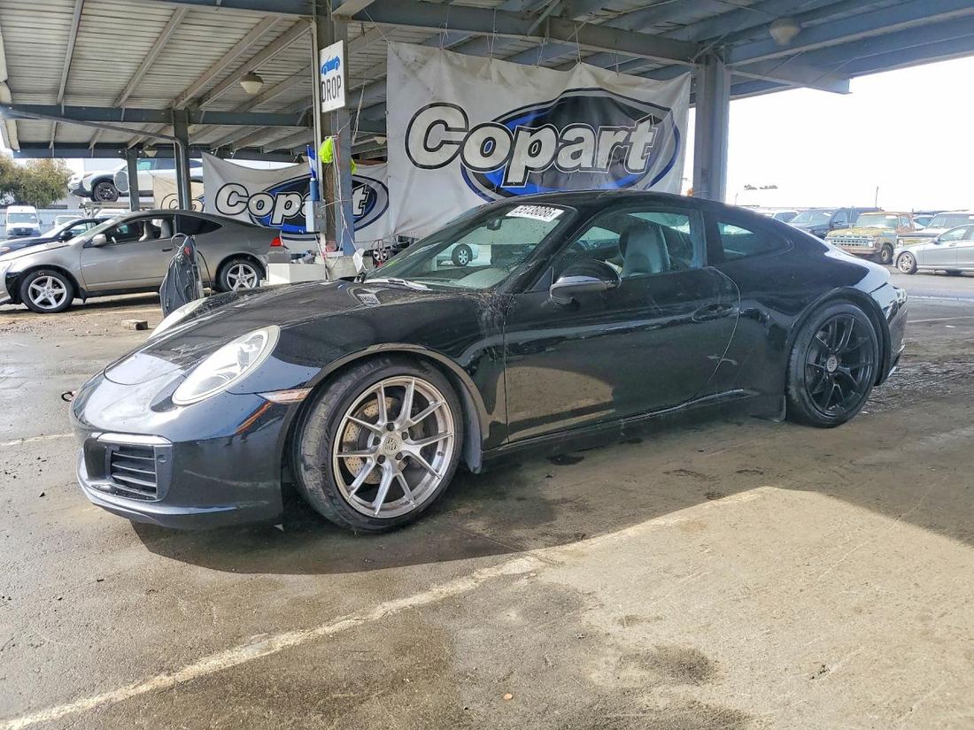 2017 PORSCHE 911