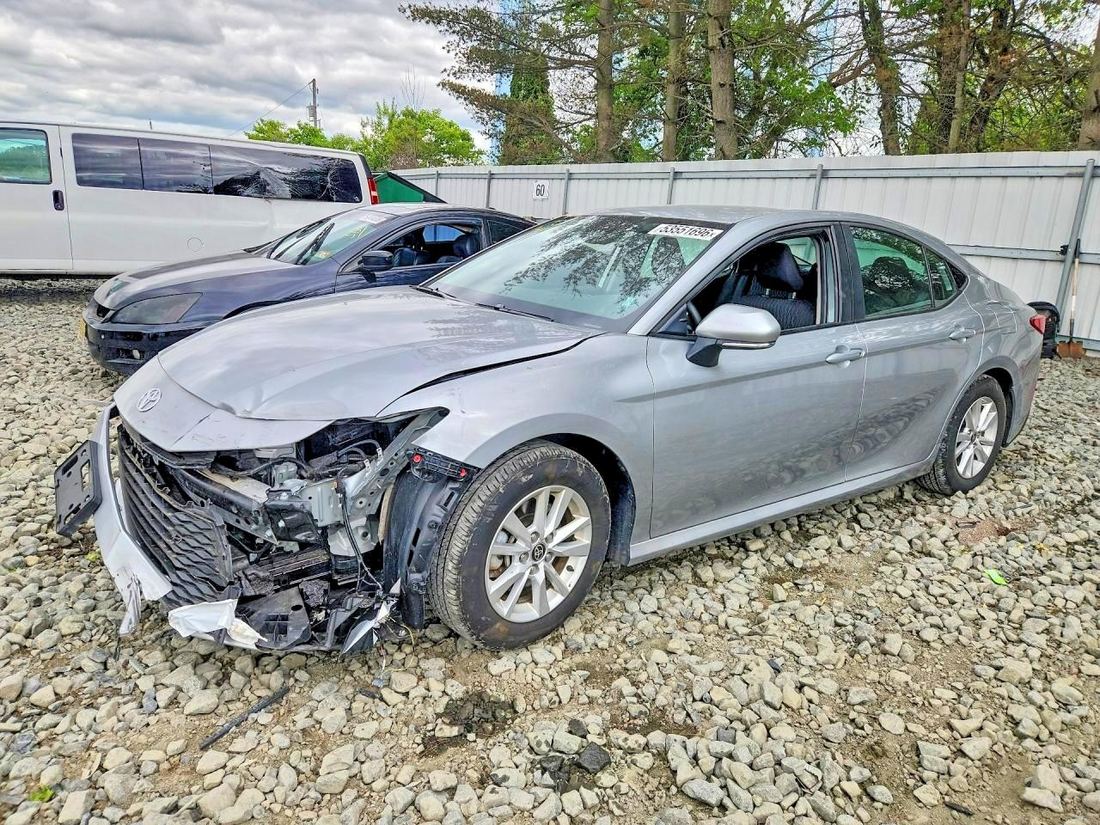 2025 TOYOTA CAMRY