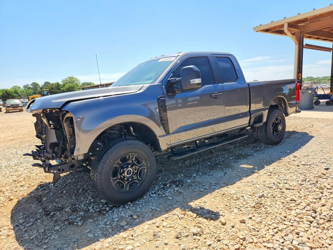 2026 FORD F250