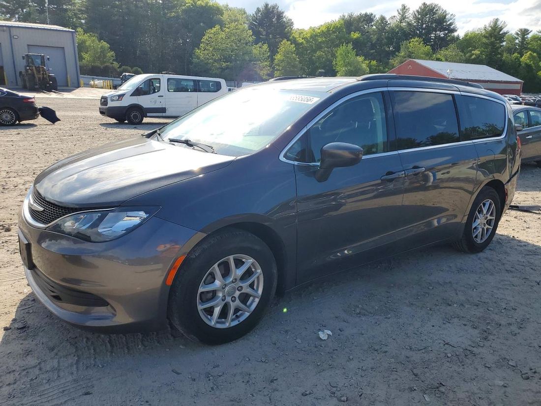 2020 CHRYSLER VOYAGER