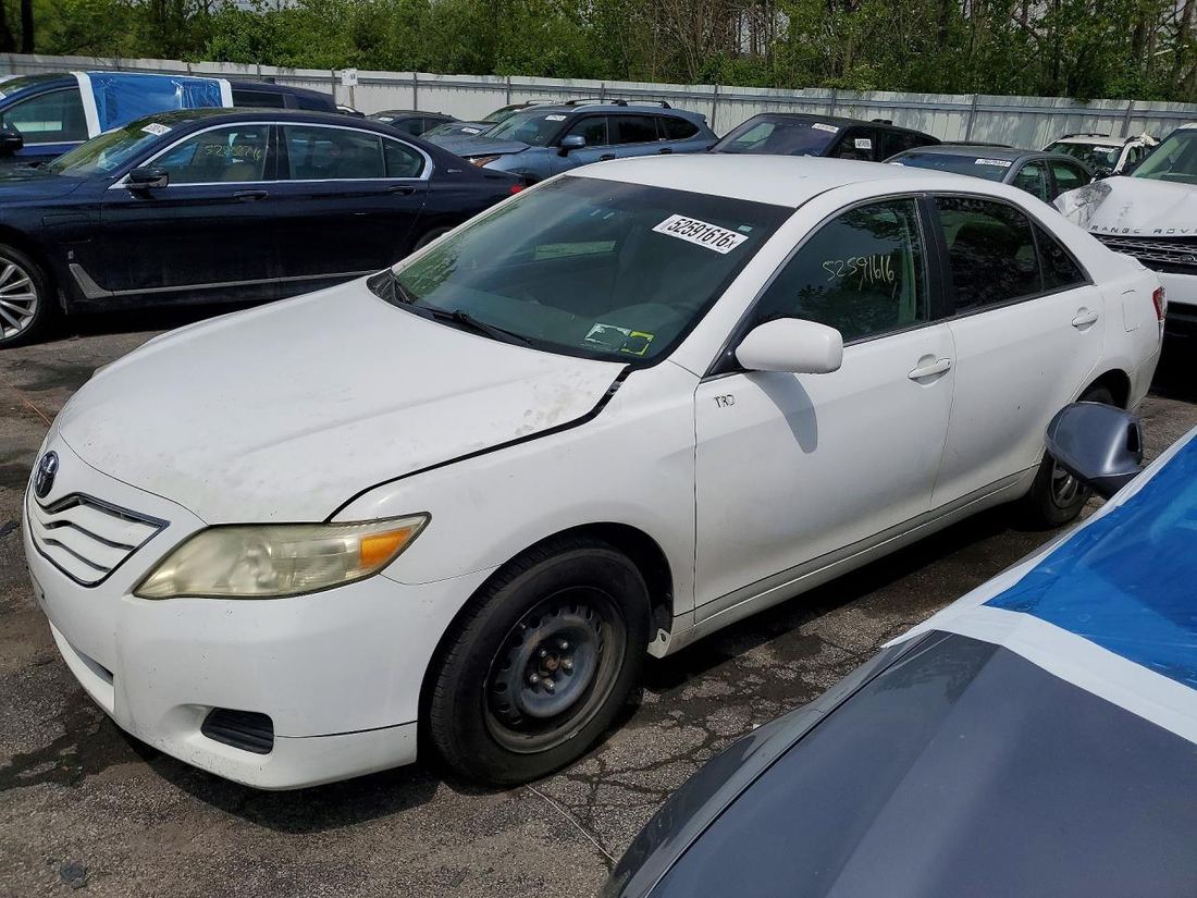 2011 TOYOTA CAMRY