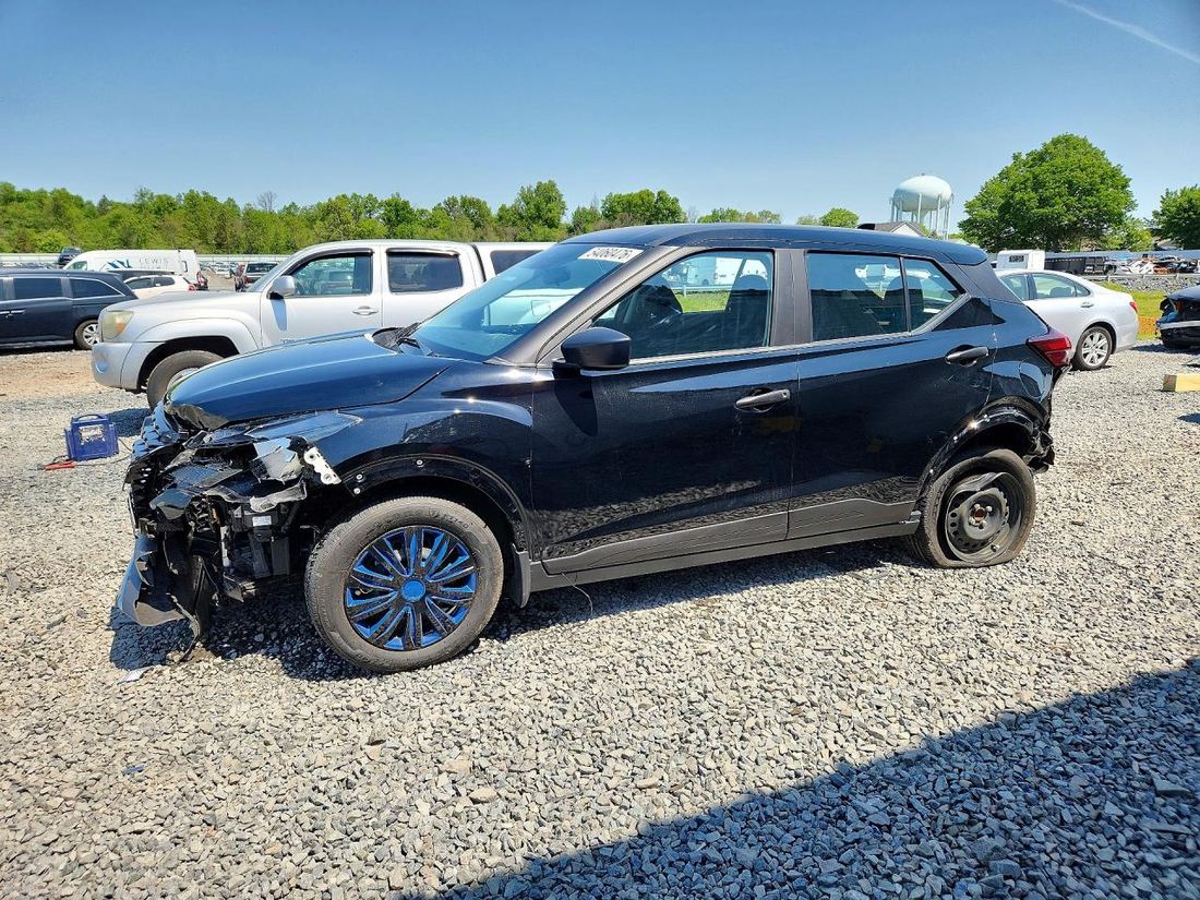 2023 NISSAN KICKS