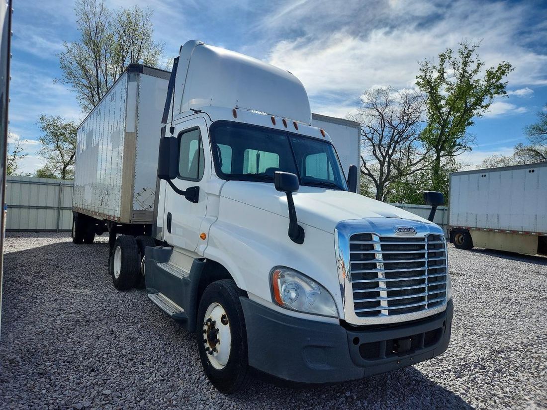 2016 FREIGHTLINER CASCADIA 125