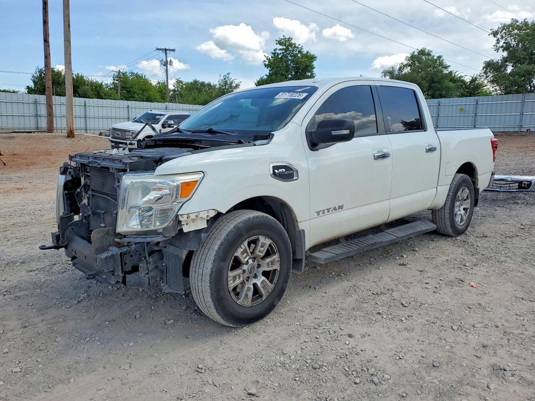 2017 NISSAN TITAN