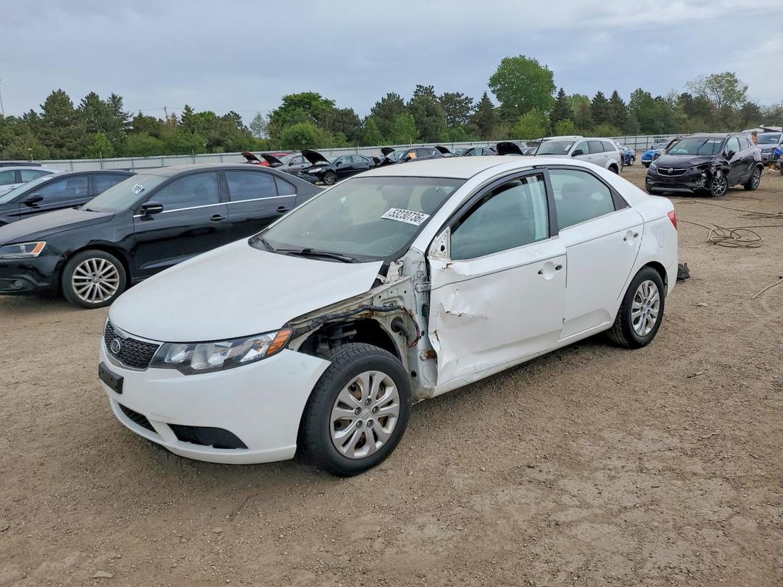 2013 KIA FORTE