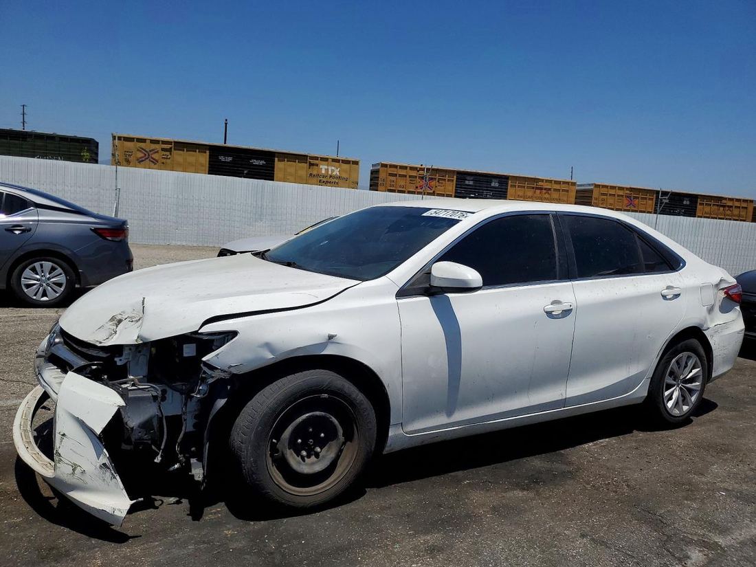 2015 TOYOTA CAMRY