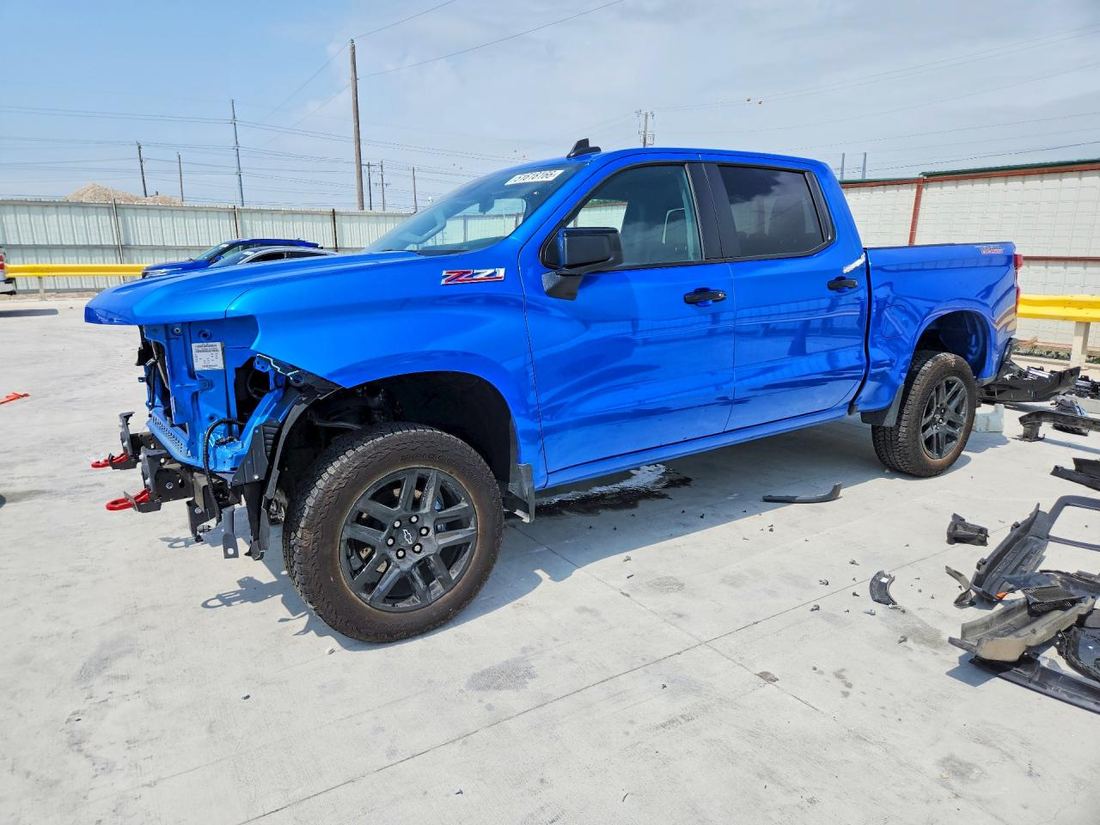 2025 CHEVROLET SILVERADO