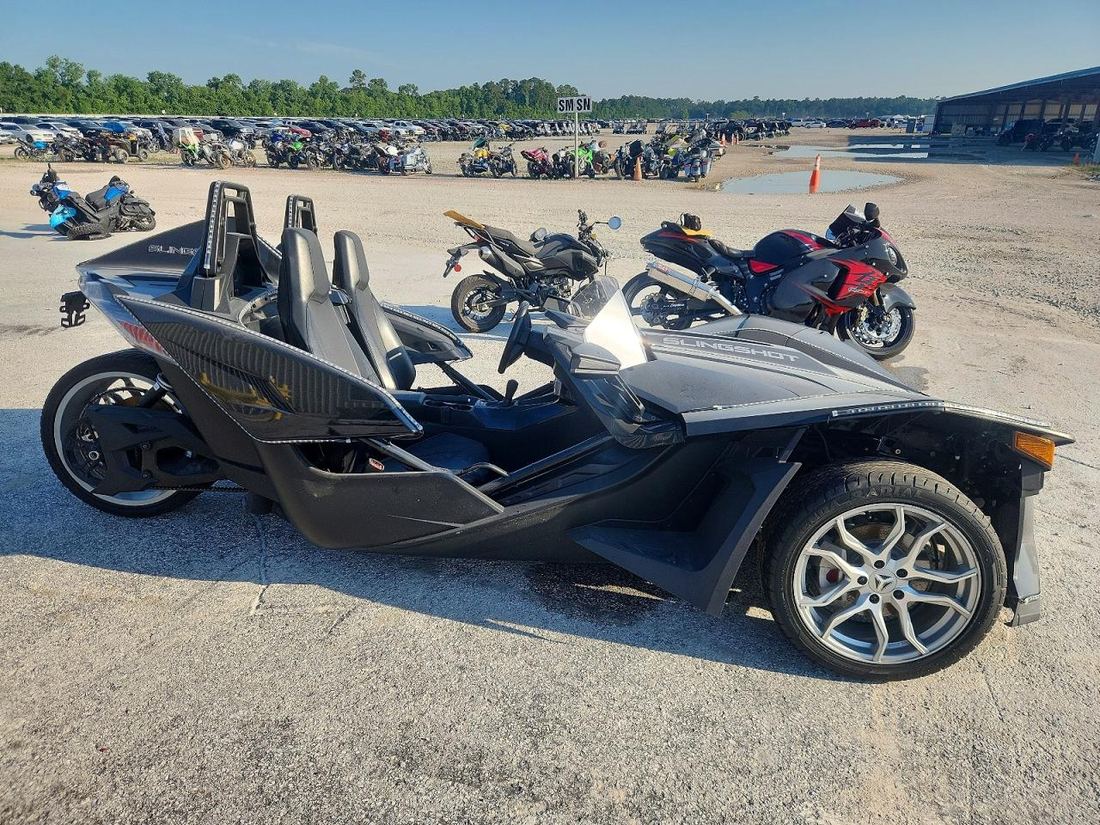 2021 POLARIS SLINGSHOT