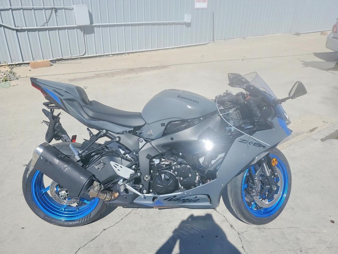 2026 KAWASAKI ZX636