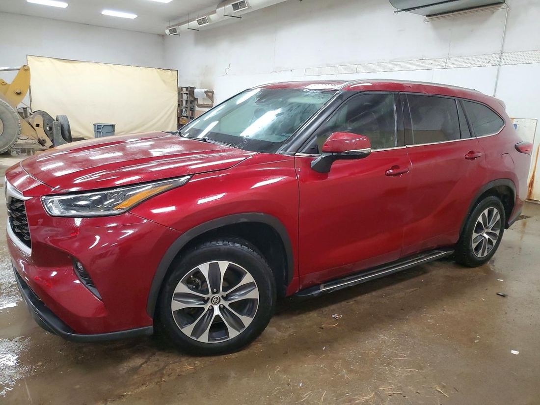 2021 TOYOTA HIGHLANDER