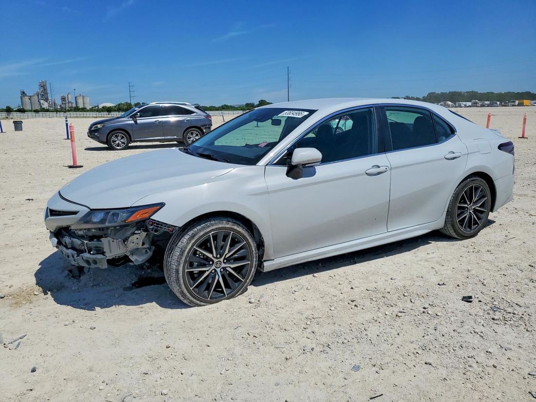 2022 TOYOTA CAMRY