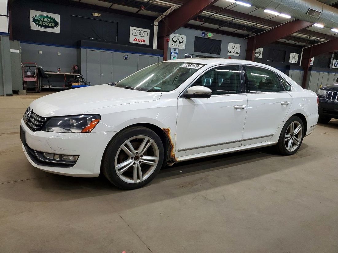 2012 VOLKSWAGEN PASSAT